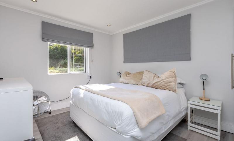 6 Bedroom Property for Sale in Camps Bay Western Cape